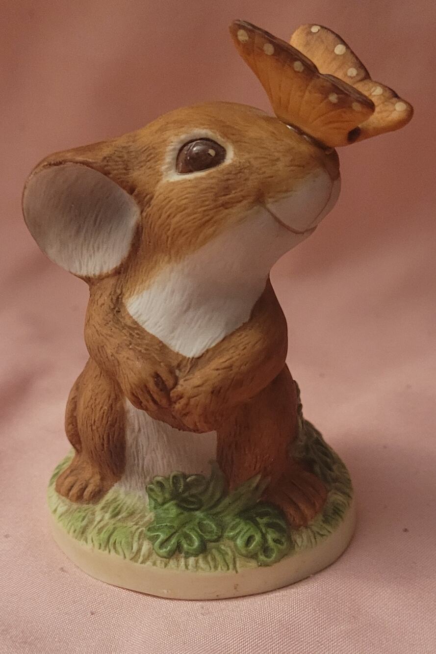 Papel Current Critters figurine ceramic Mouse Mice butterfly butterflies